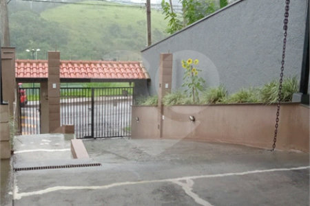 Casa à venda com 2 quartos, sendo 1 suíte, em Vista Alegre, Vinhedo, SP