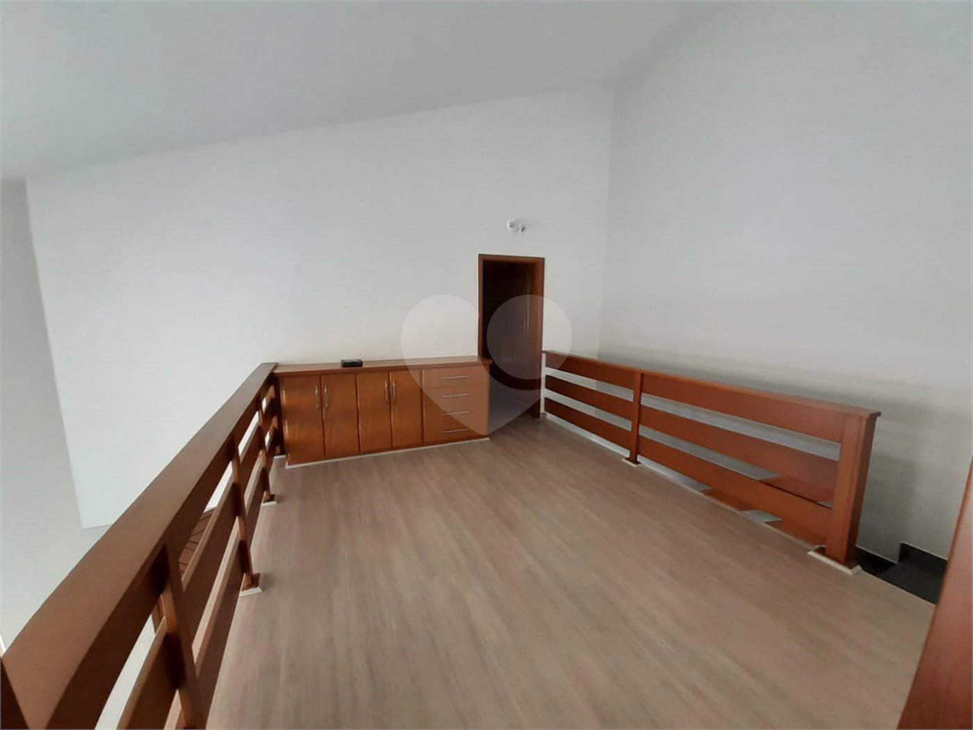 Sobrado à venda com 4 quartos, sendo 2 suítes,  em Tremembé, São Paulo, SP