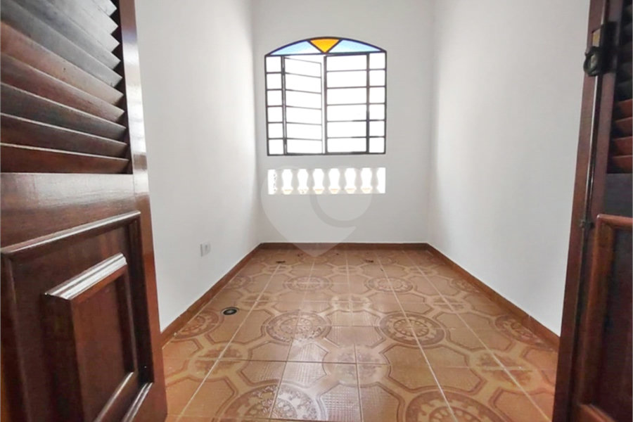 Sobrado à venda ou para alugar com 5 quartos, sendo 3 suítes, em Jardim França, São Paulo, SP