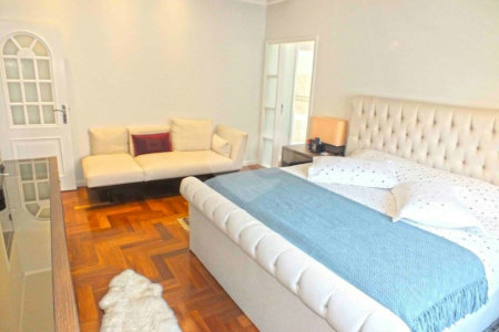 Casa à venda com 5 suítes no condomínio Vilaggio Monte Alegre, São Paulo - SP