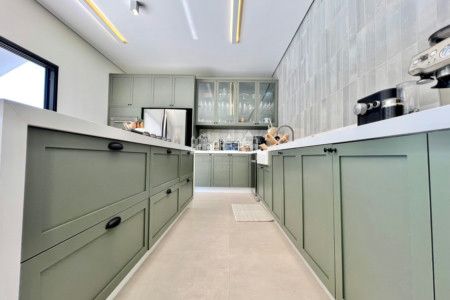 Casa Térrea à venda com 5 quartos, sendo 3 suítes, em Vila Esperia Ou Giglio, Atibaia, SP
