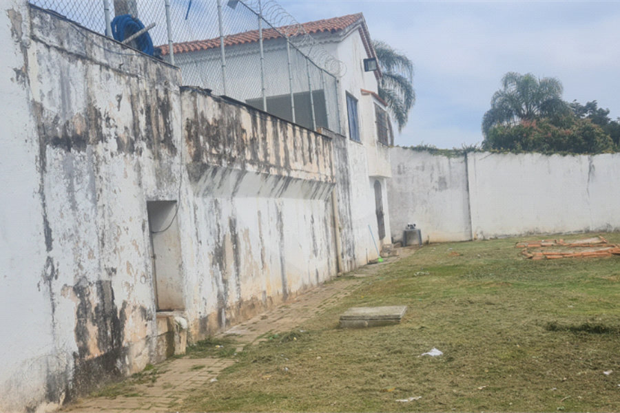 Casa à venda com 5 suítes em Roseira, Mairiporã, SP
