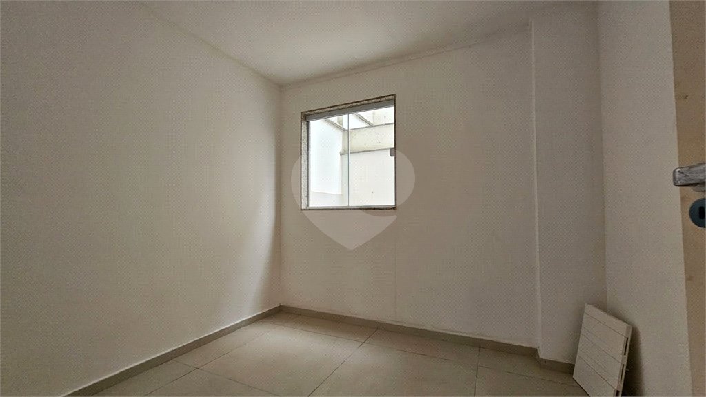 Casa à venda com 4 quartos, sendo 3 suítes, no condomínio Grand Park, Rio de Janeiro - RJ
