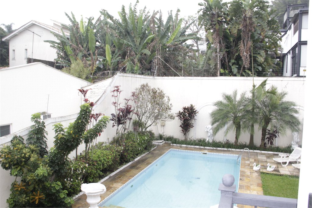 Casa à venda ou para alugar com 5 suítes em Jardim Leonor, São Paulo, SP