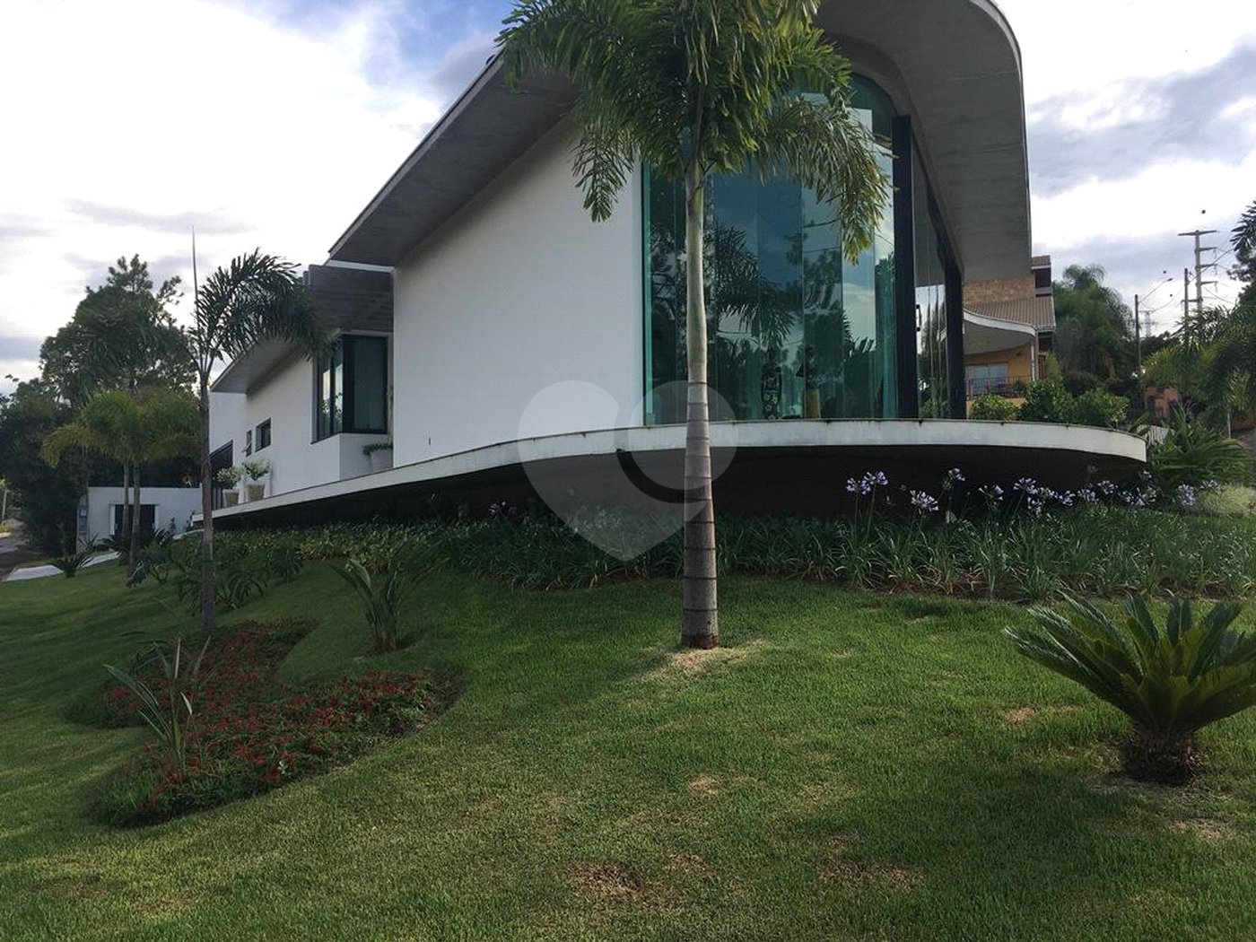 Casa à venda com 4 suítes no condomínio São Joaquim, Vinhedo - SP
