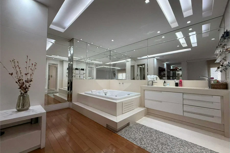 Apartamento à venda com 3 suítes em Santana, São Paulo, SP