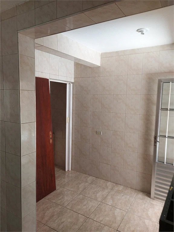 Casa à venda com 4 quartos, sendo 1 suíte, em Vila Pirajussara, São Paulo, SP