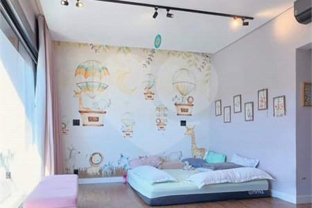 Casa à venda com 3 suítes no condomínio Figueira Garden, Atibaia - SP