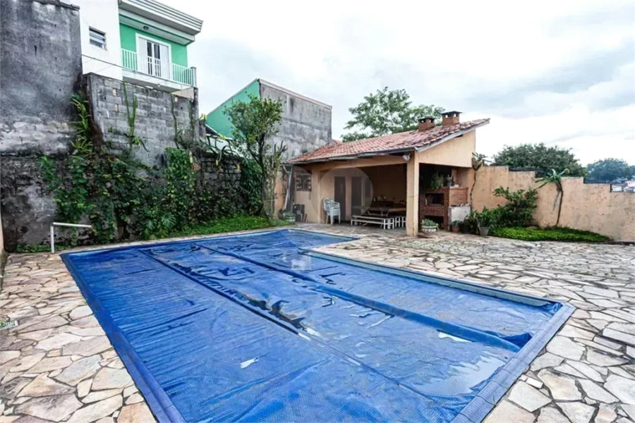 Sobrado à venda com 3 suítes em Vila Bonilha, São Paulo, SP