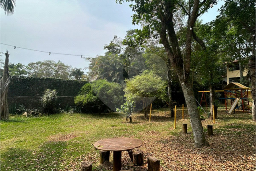 Terreno à venda com 4 suítes no condomínio Alpes da Cantareira, Mairiporã - SP