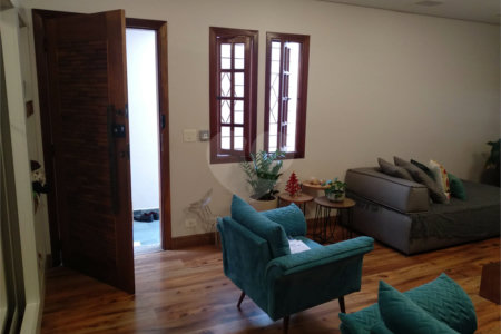 Sobrado à venda com 4 quartos, sendo 2 suítes,  em City Campo Grande, São Paulo, SP