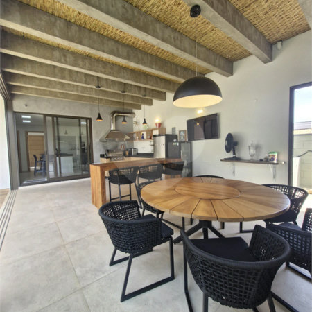 Casa à venda com 5 quartos, sendo 3 suítes, no condomínio Residencial Terras de Vinhedo, Vinhedo - SP