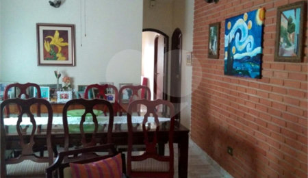 Casa à venda com 4 quartos, sendo 2 suítes,  em Jardim Paulista, Atibaia, SP