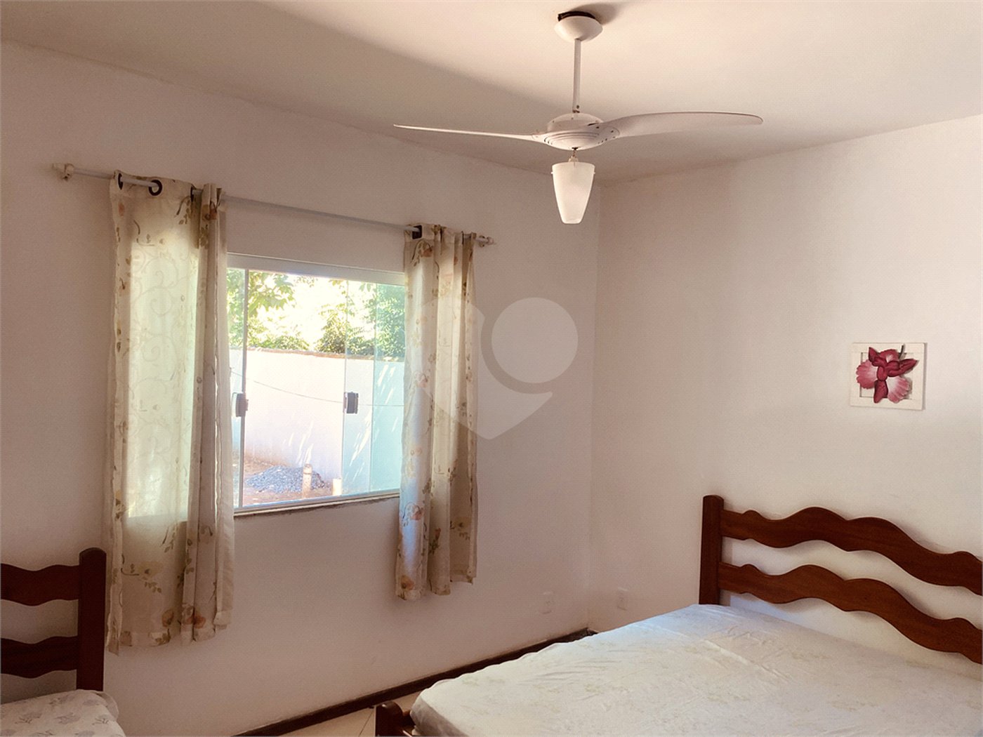 Casa em condomínio para alugar com 2 quartos, sendo 1 suíte, em Caravelas, Armação dos Búzios, RJ
