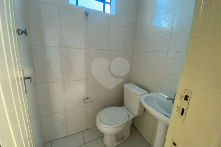Casa à venda com 2 quartos, sendo 1 suíte, em Aclimação, São Paulo, SP