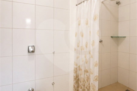 Casa Térrea à venda com 3 quartos, sendo 1 suíte, no Centro, Chapada dos Guimarães, MT