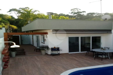 Casa à venda com 3 quartos, sendo 1 suíte, no condomínio Bosque de Grevilea, Vinhedo - SP