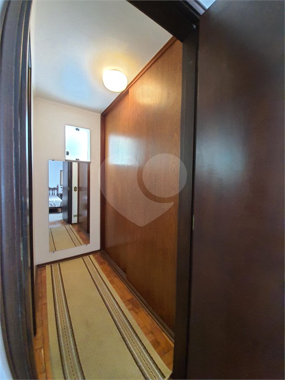 Sobrado à venda com 3 quartos, sendo 1 suíte,  em Jardim Rizzo, São Paulo, SP
