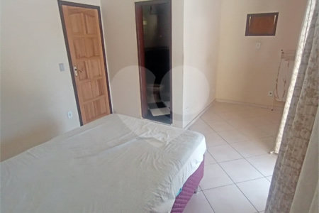 Casa à venda com 2 quartos, sendo 1 suíte, no condomínio River Plate, Rio de Janeiro - RJ