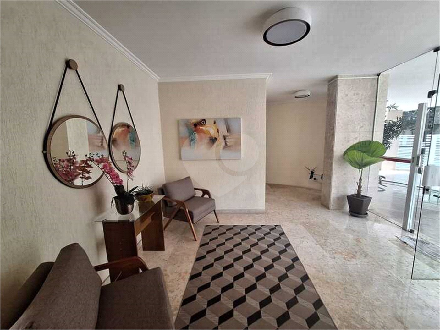 Apartamento à venda com 3 quartos, sendo 1 suíte, em Itaim Bibi, São Paulo, SP