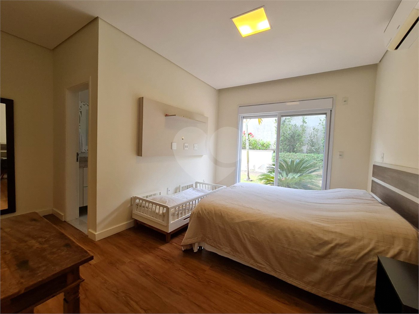 Casa à venda ou para alugar com 4 suítes no condomínio Residencial Jardim Primavera, Louveira - SP