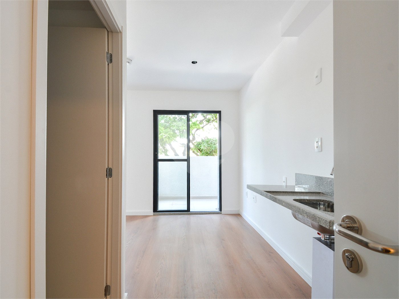 Apartamento à venda com 1 quarto em Indianópolis, São Paulo, SP