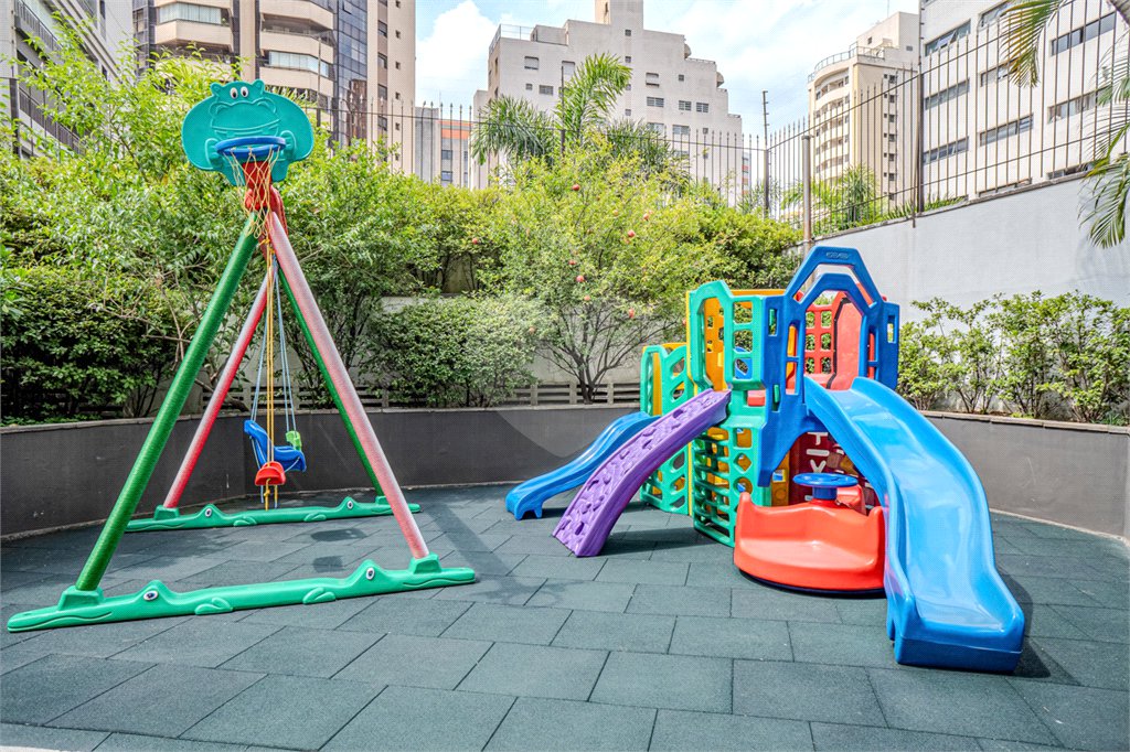 Apartamento à venda com 4 quartos, sendo 3 suítes, em Perdizes, São Paulo, SP