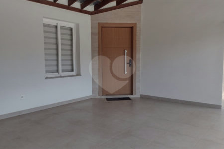 Casa à venda com 3 quartos, sendo 1 suíte, no condomínio Residencial Bouganville, Araraquara - SP