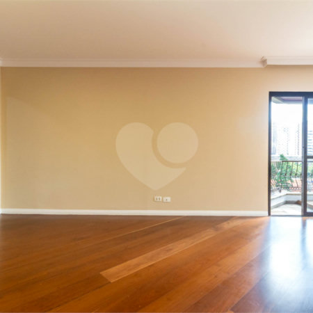 Apartamento à venda com 3 quartos, sendo 1 suíte, em Brooklin, São Paulo, SP