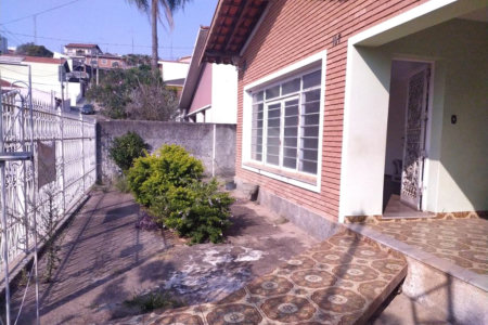 Casa à venda com 2 quartos no Centro, Vinhedo, SP
