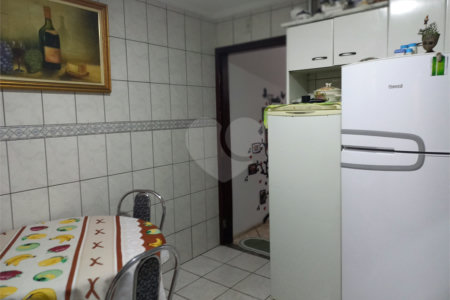 Sobrado à venda com 2 quartos em Vila Tiradentes, São Paulo, SP