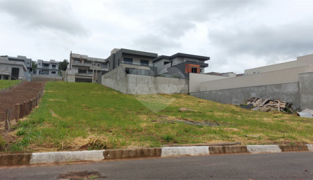 Terreno à venda em Jardim dos Pinheiros, Atibaia, SP