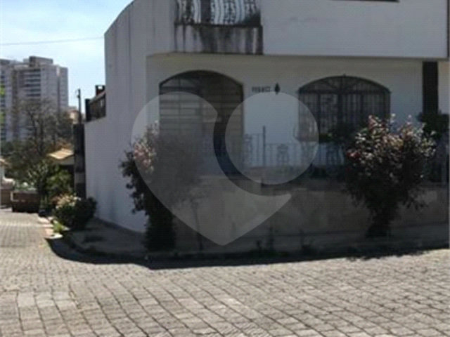 Casa à venda com 4 quartos, sendo 1 suíte,  em Vila Galvão, Guarulhos, SP