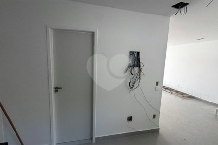 Casa à venda com 3 quartos, sendo 1 suíte, no condomínio Parque Guará, Rio de Janeiro - RJ
