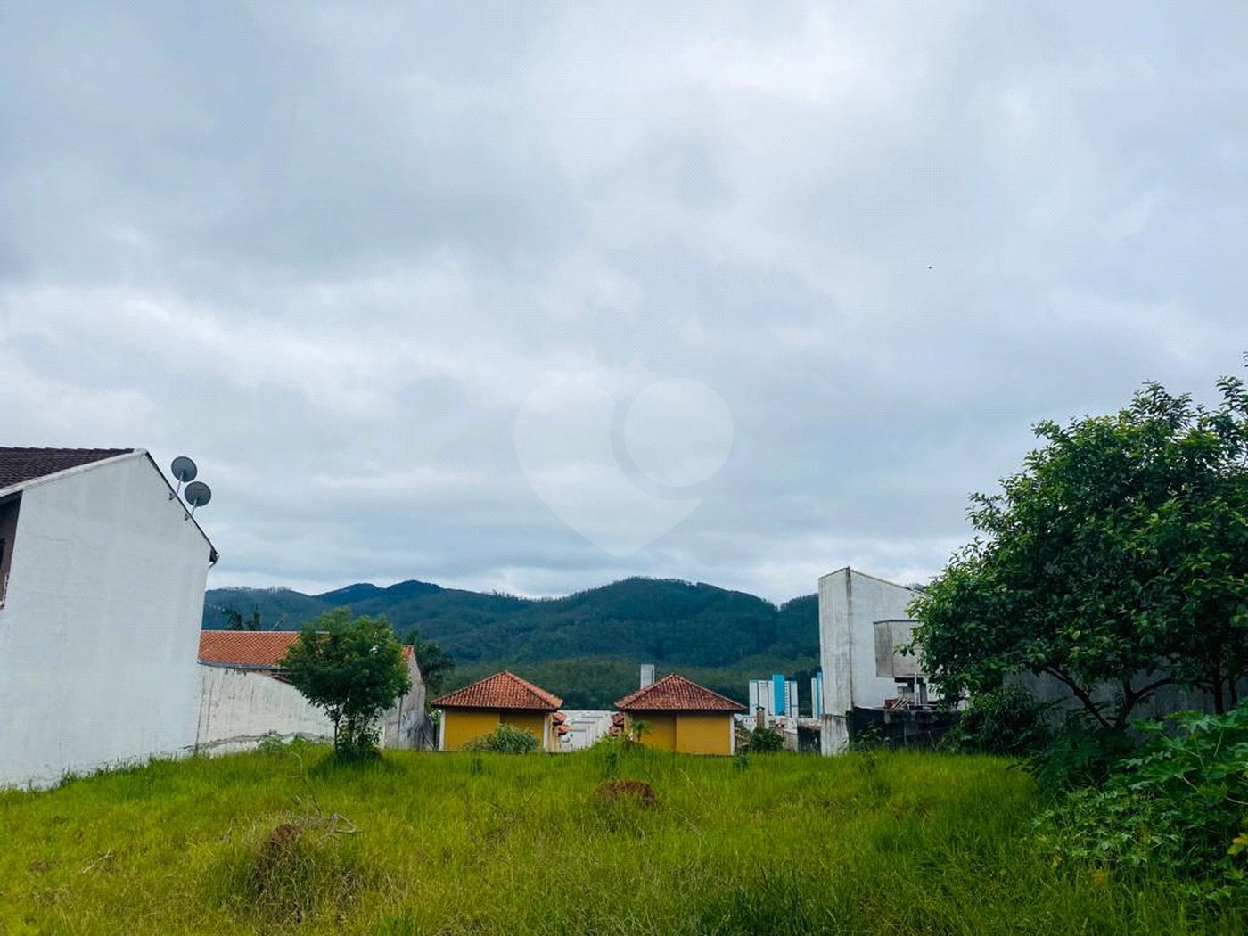 Terreno à venda em Vila Suissa, Mogi das Cruzes, SP