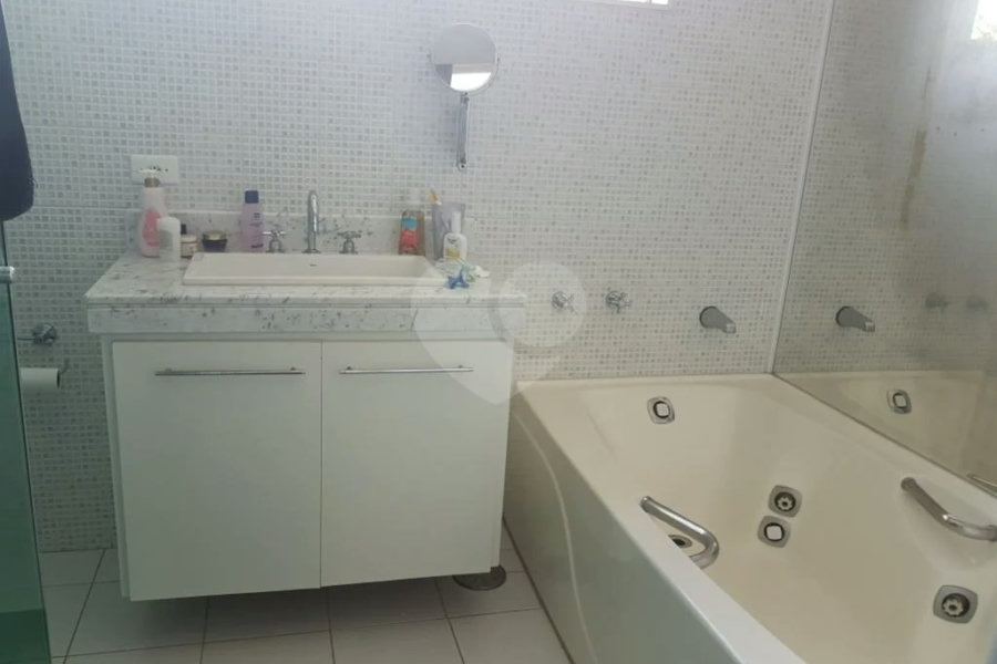 Casa à venda com 4 quartos, sendo 3 suítes,  em Tremembé, São Paulo, SP