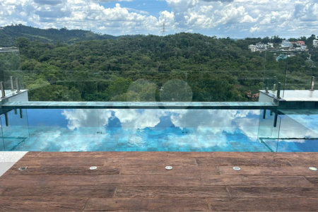 Casa à venda com 3 suítes no condomínio Hills, Arujá - SP