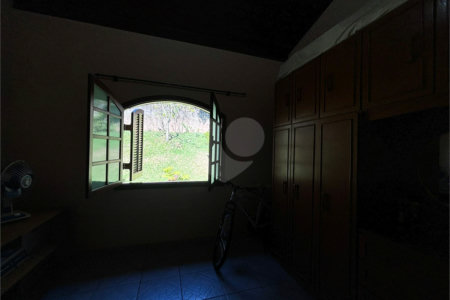 Casa Térrea à venda com 4 quartos, sendo 2 suítes, em Alpes D'Ouro, Bom Jesus dos Perdões, SP