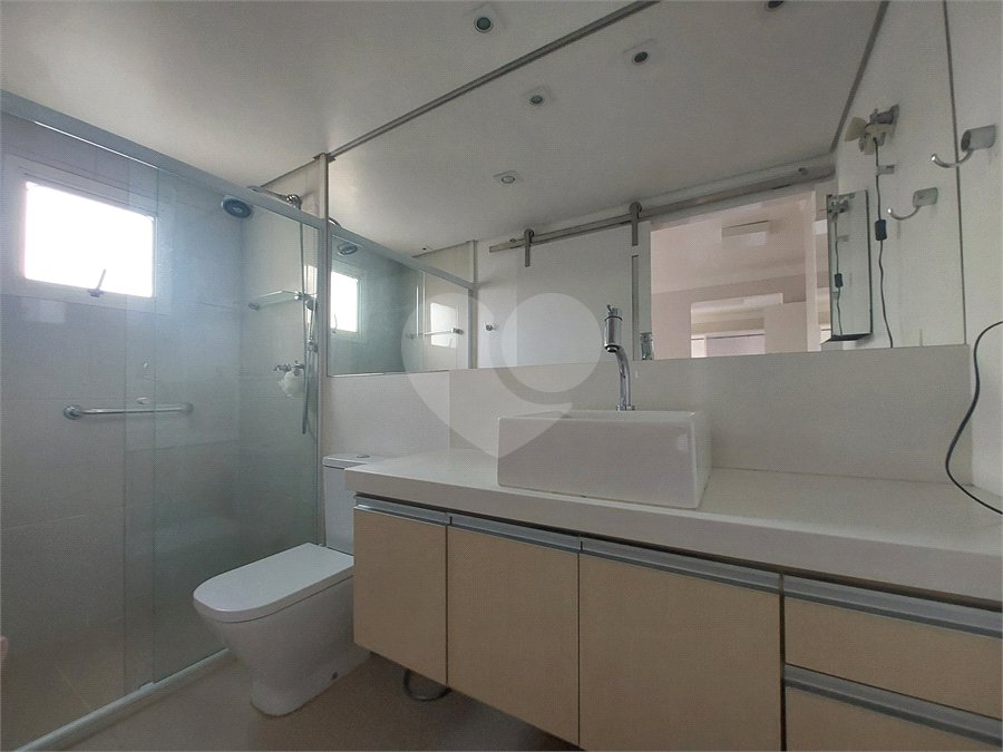 Apartamento à venda com 3 quartos, sendo 2 suítes,  em Cidade São Francisco, São Paulo, SP