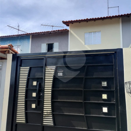Casa à venda com 2 quartos, sendo 1 suíte, em Vila Caputera, Mogi das Cruzes, SP