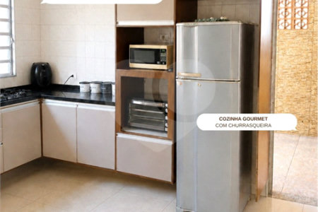 Casa à venda com 3 quartos, sendo 1 suíte, em Jardim São Paulo(zona Leste), São Paulo, SP