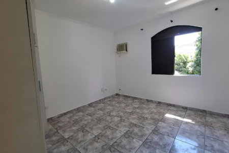 Casa com 2 dormitórios à venda por R$ 645.000 - Boqueirão - Santos/SP