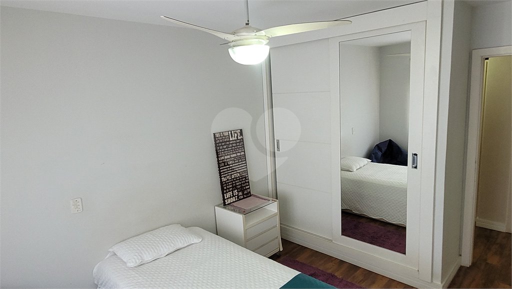 Sobrado à venda com 4 quartos, sendo 3 suítes, em Brooklin Paulista, São Paulo, SP