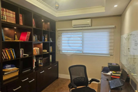 Sobrado à venda com 4 quartos, sendo 2 suítes, em Brooklin Paulista, São Paulo, SP
