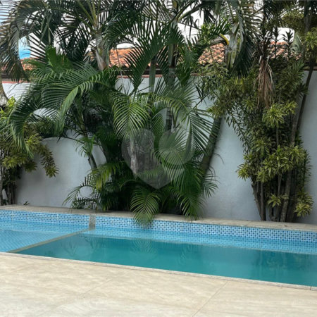 Casa à venda com 4 quartos, sendo 2 suítes, em Peró, Cabo Frio, RJ