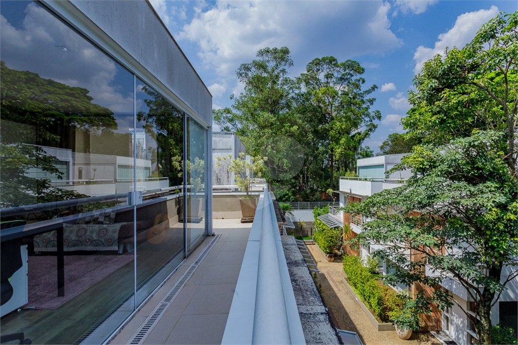 Casa à venda com 4 suítes no condomínio Las Cumbres, São Paulo - SP