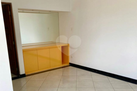 Apartamento à venda com 2 quartos em Vila Mariana, São Paulo, SP