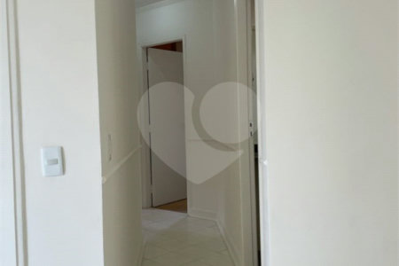Apartamento à venda com 3 quartos, sendo 1 suíte,  em Vila Suzana, São Paulo, SP