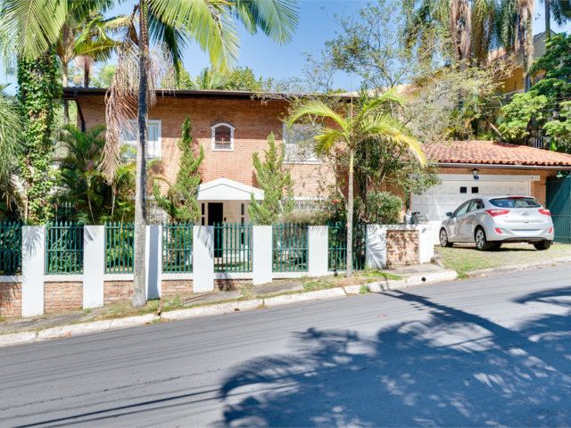 Casa à venda com 4 quartos, sendo 1 suíte,  em Jardim Marajoara, São Paulo, SP
