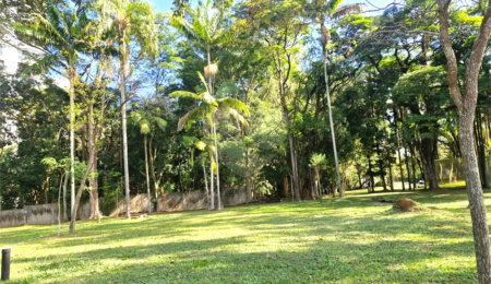 Terreno à venda no condomínio Chácara Santa Helena, São Paulo - SP